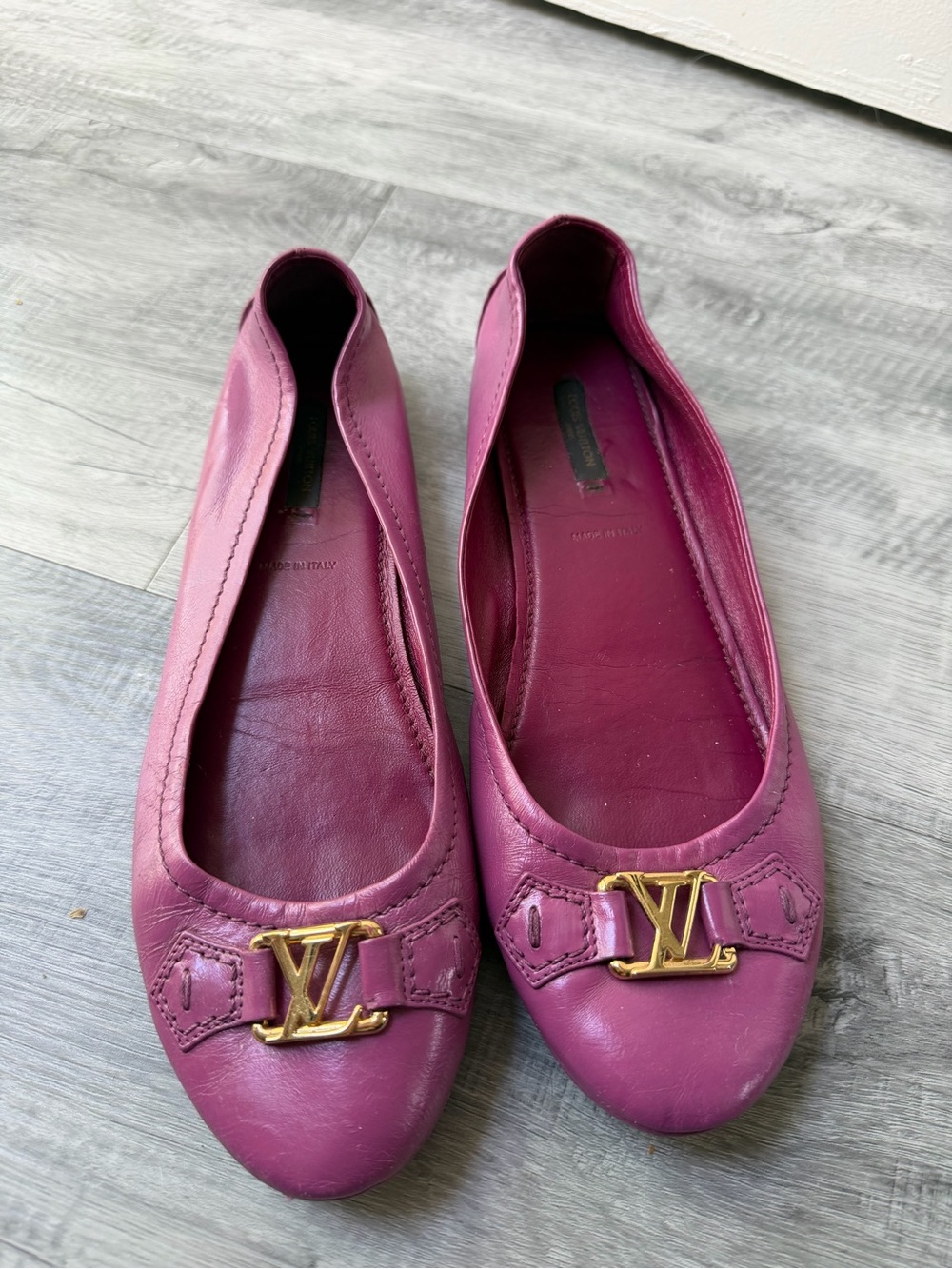 Louis Vuitton Magenta Leather Ballet Flats with Gold LV Emblem
